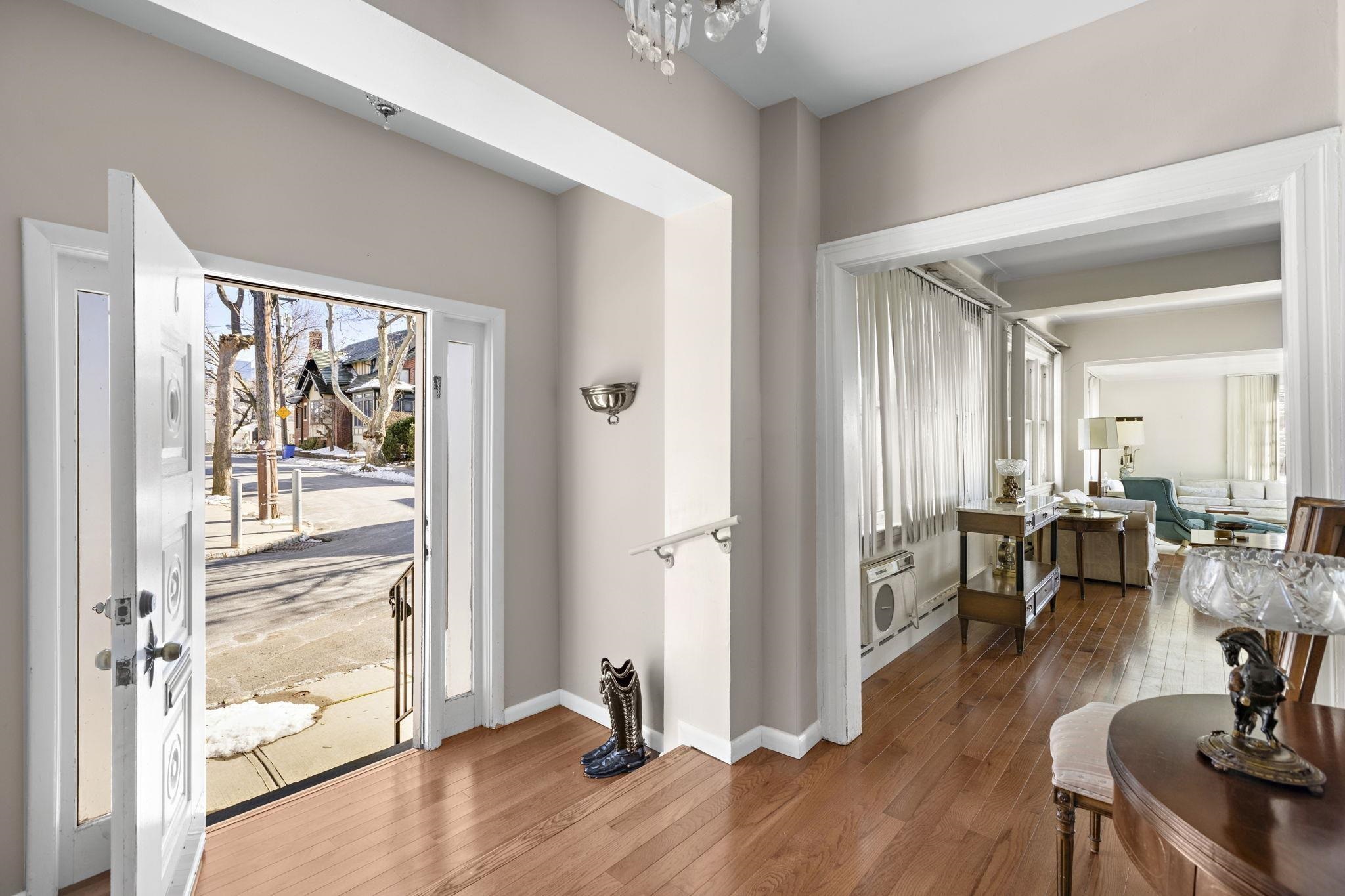 6 Kingswood Rd, Weehawken, New Jersey image 13