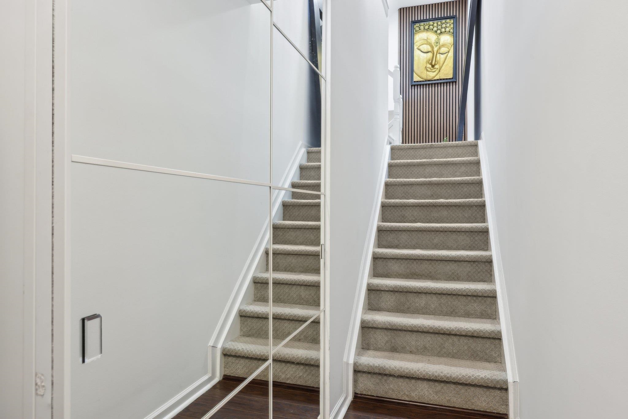 247 Brower Ct, West New York, New Jersey image 3
