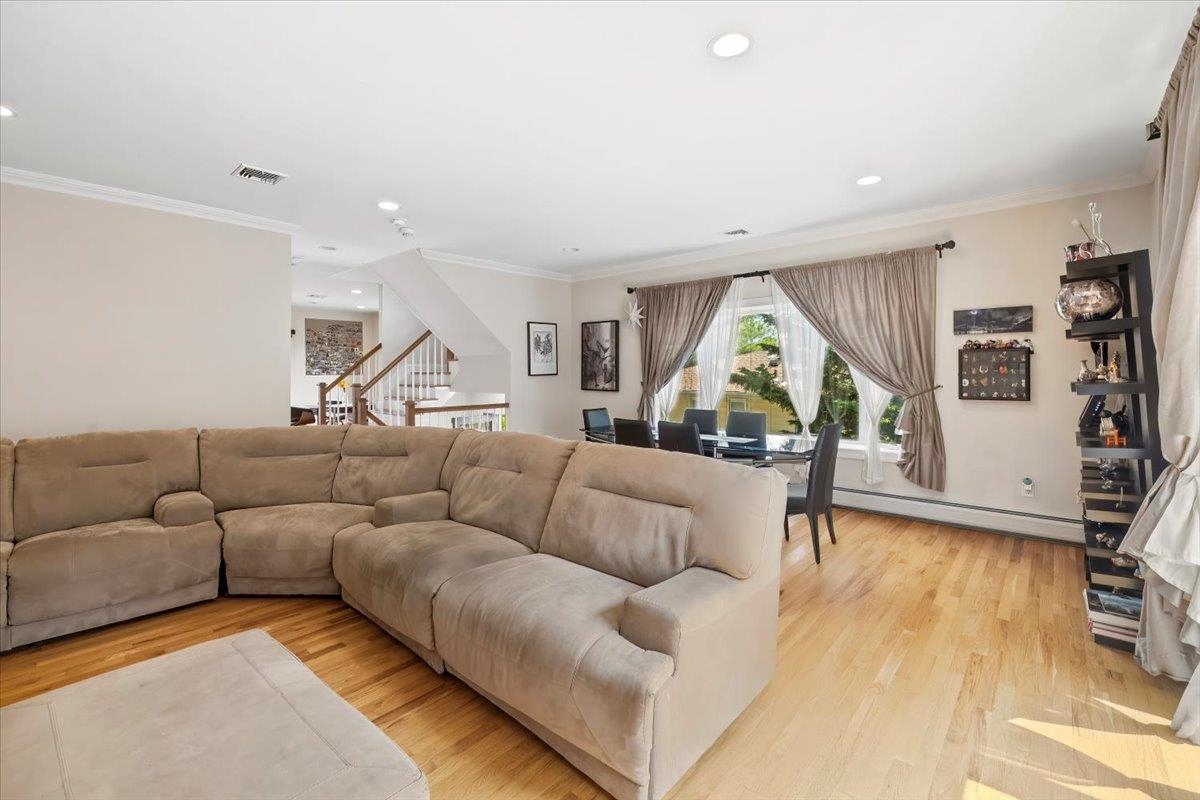 1464 River Rd #1, Edgewater, New Jersey image 7