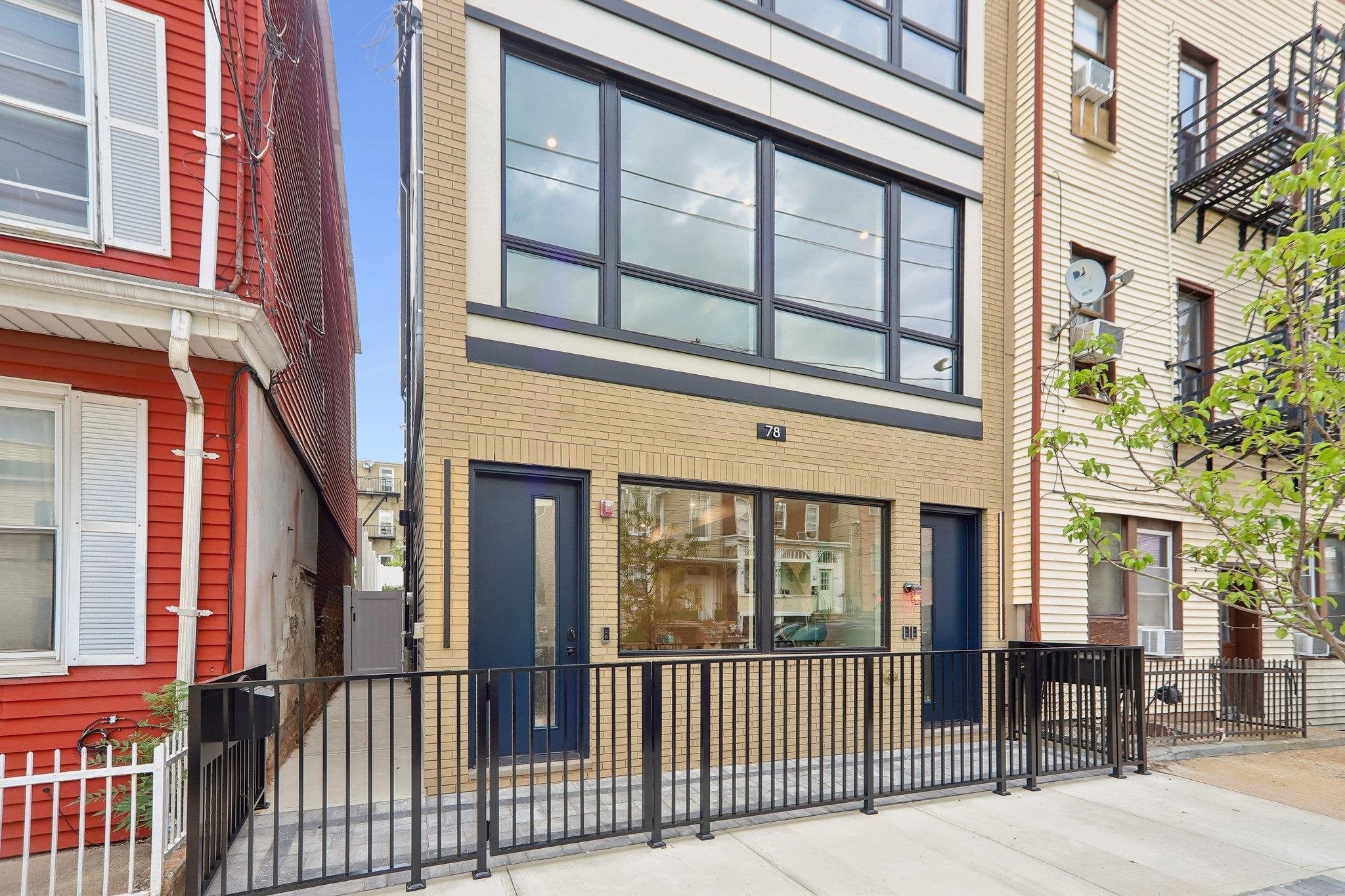 78 ZABRISKIE ST 3