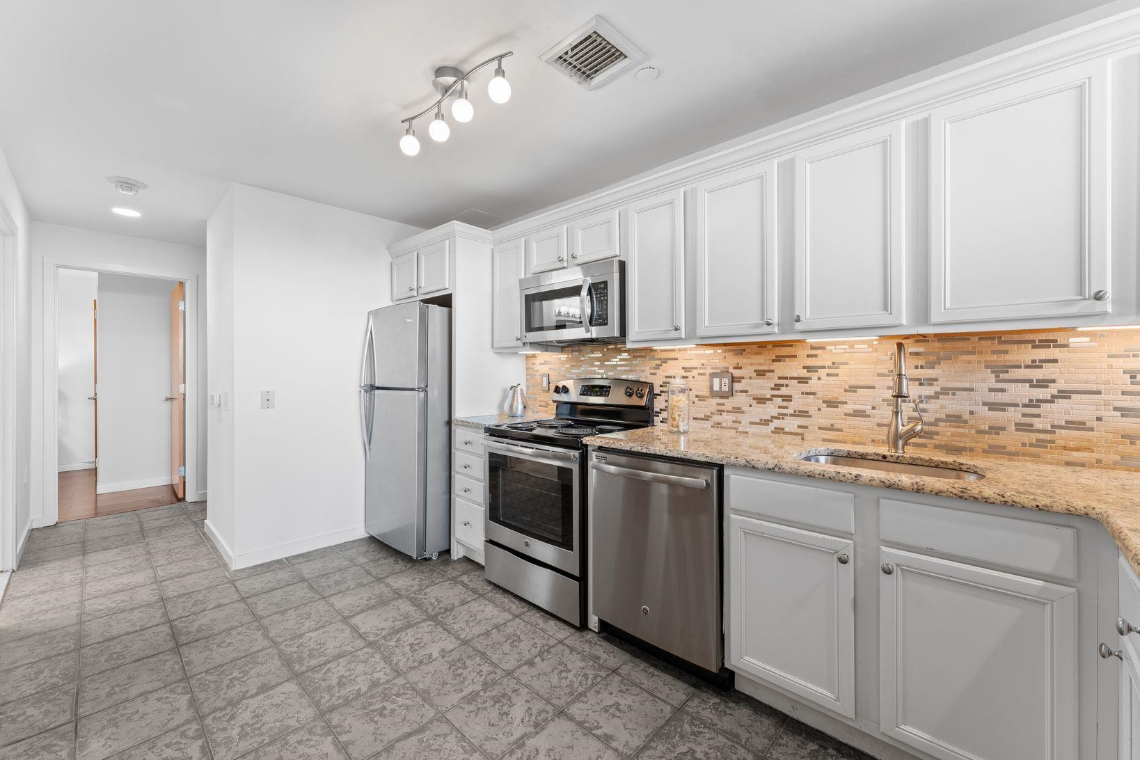 689 Luis M Marin Blvd #107X, Jersey City, New Jersey image 9