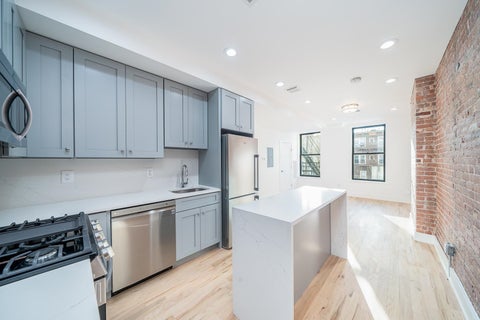 Homes For Rent - 230 Willow Ave #4<br/> Hudson County, Hoboken, NJ 07030