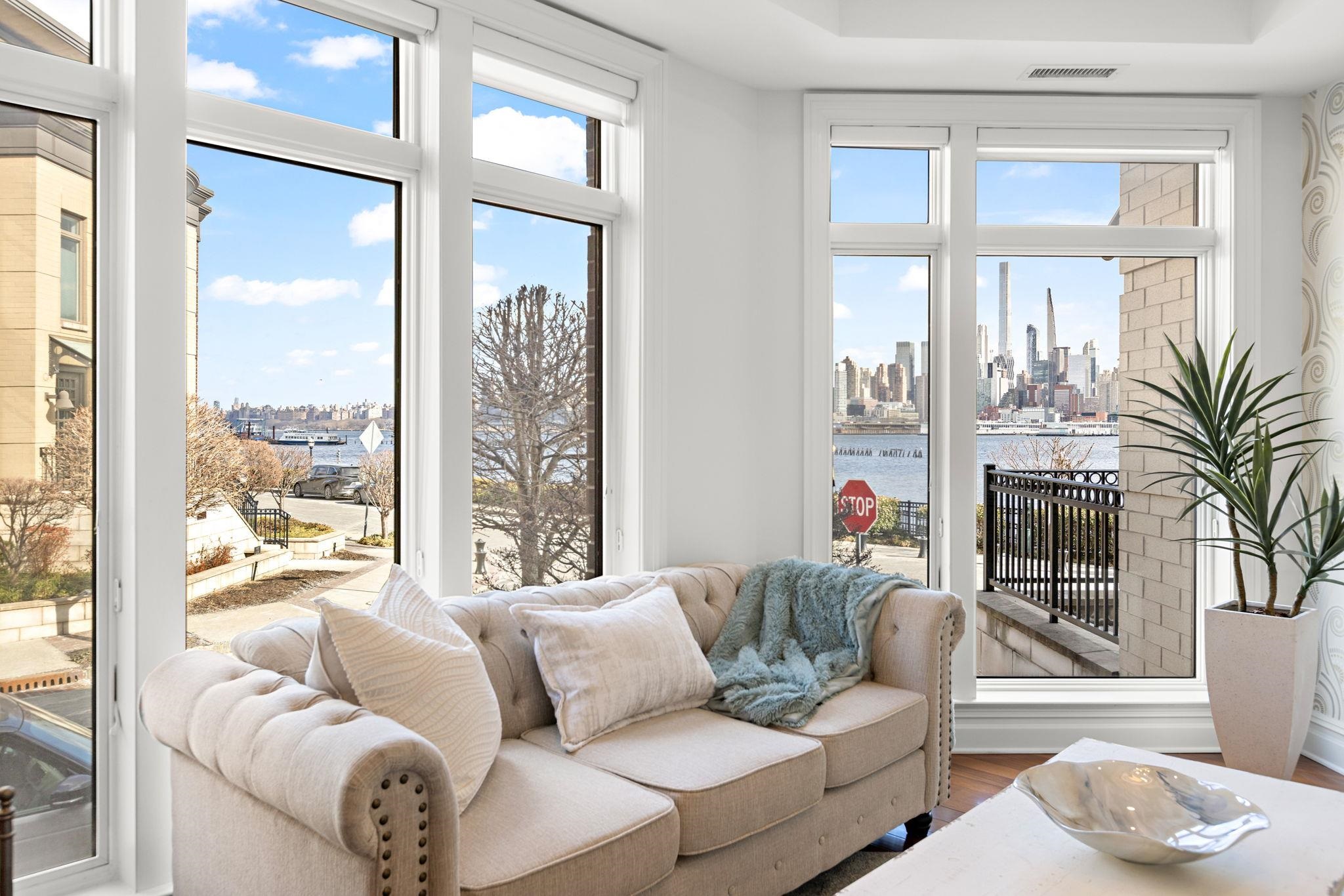 1 Oxford Landing, Weehawken, New Jersey image 1