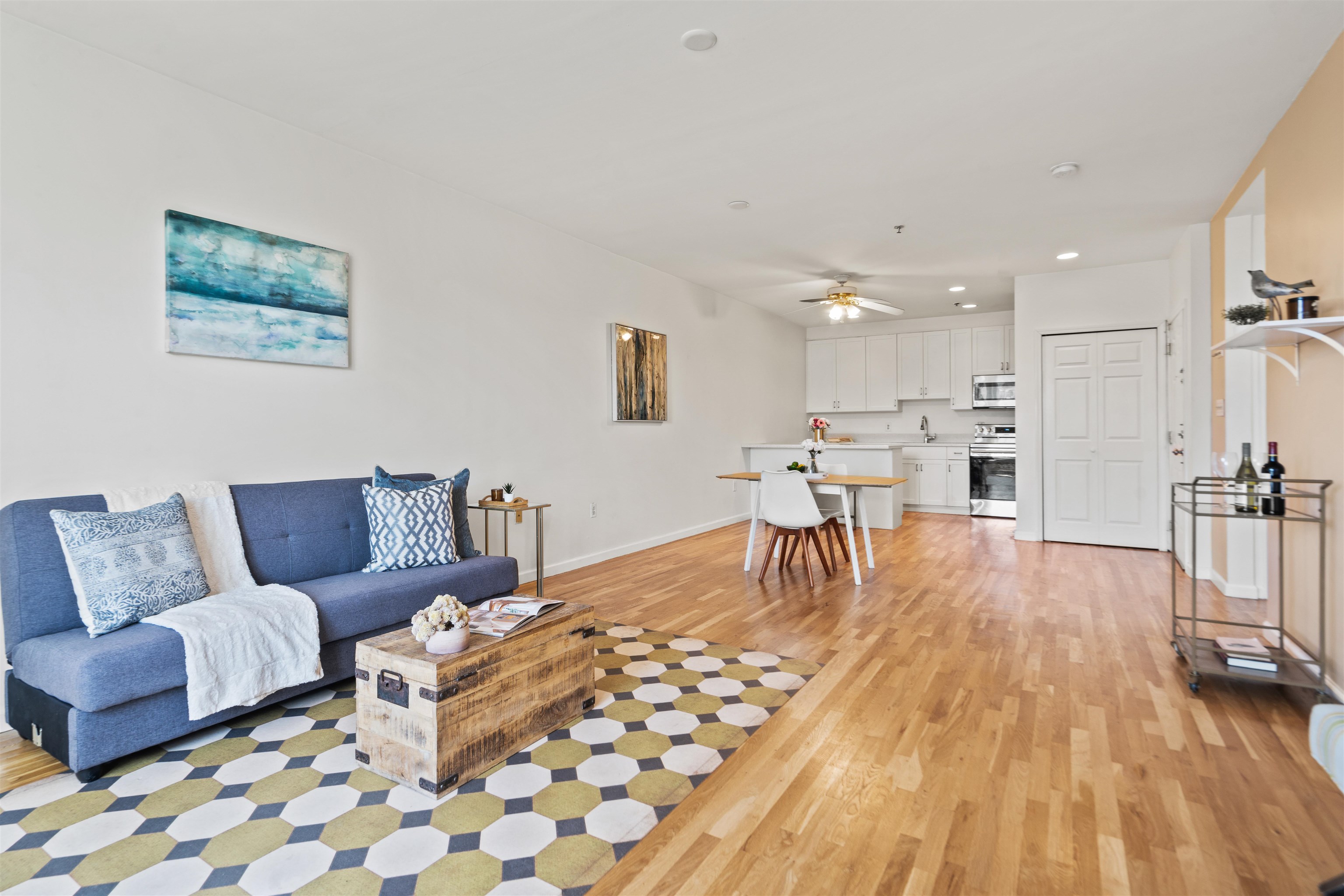 81 Grand St #4B, Hoboken, New Jersey image 2