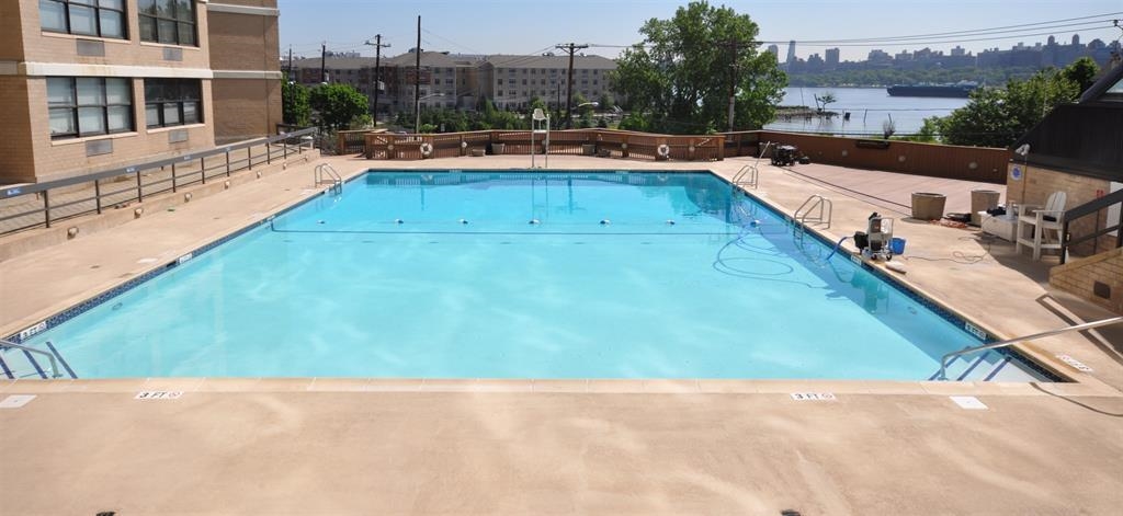 7000 Blvd East #33L, Guttenberg, New Jersey image 5
