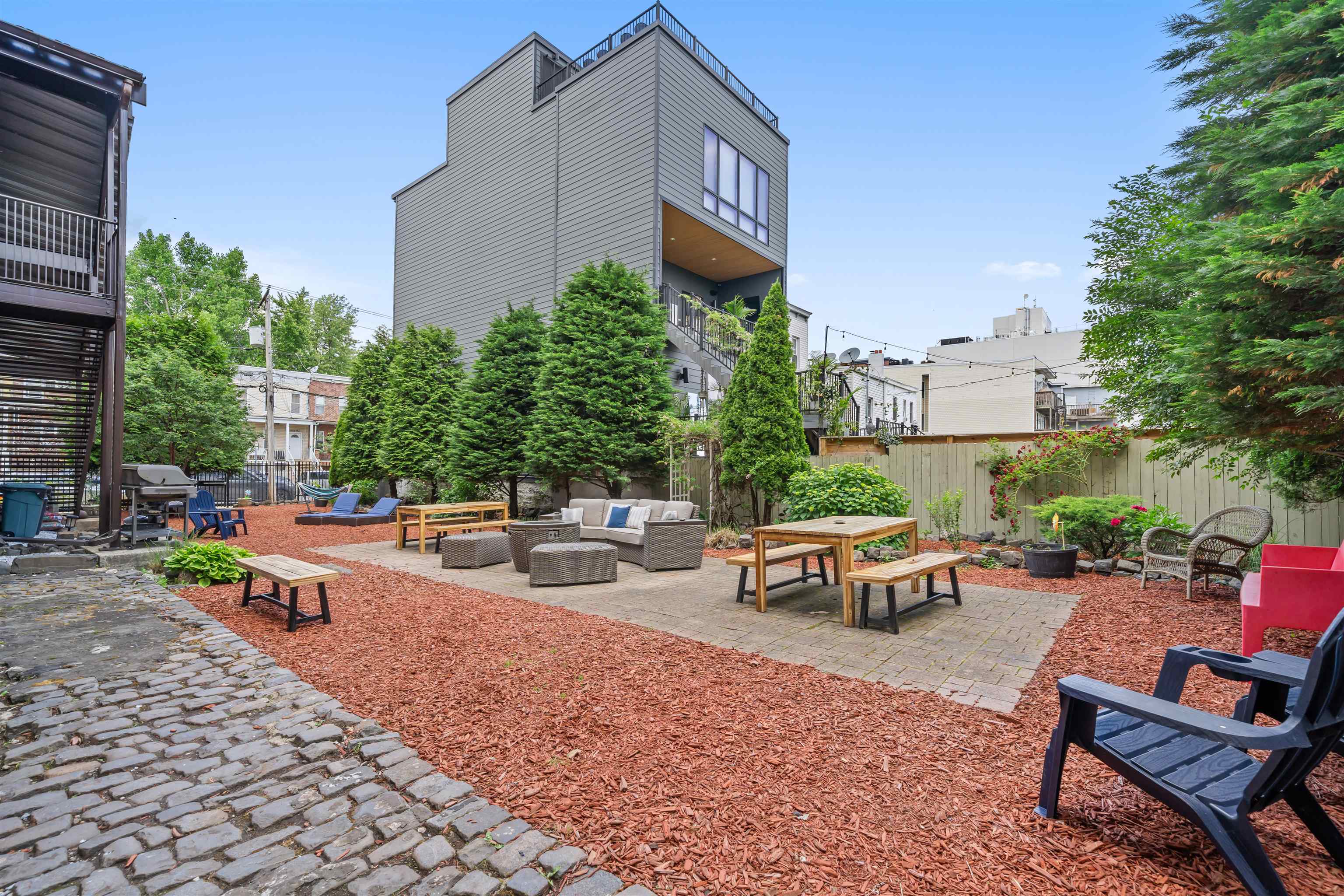 300 Communipaw Ave #11, Jersey City, New Jersey image 24