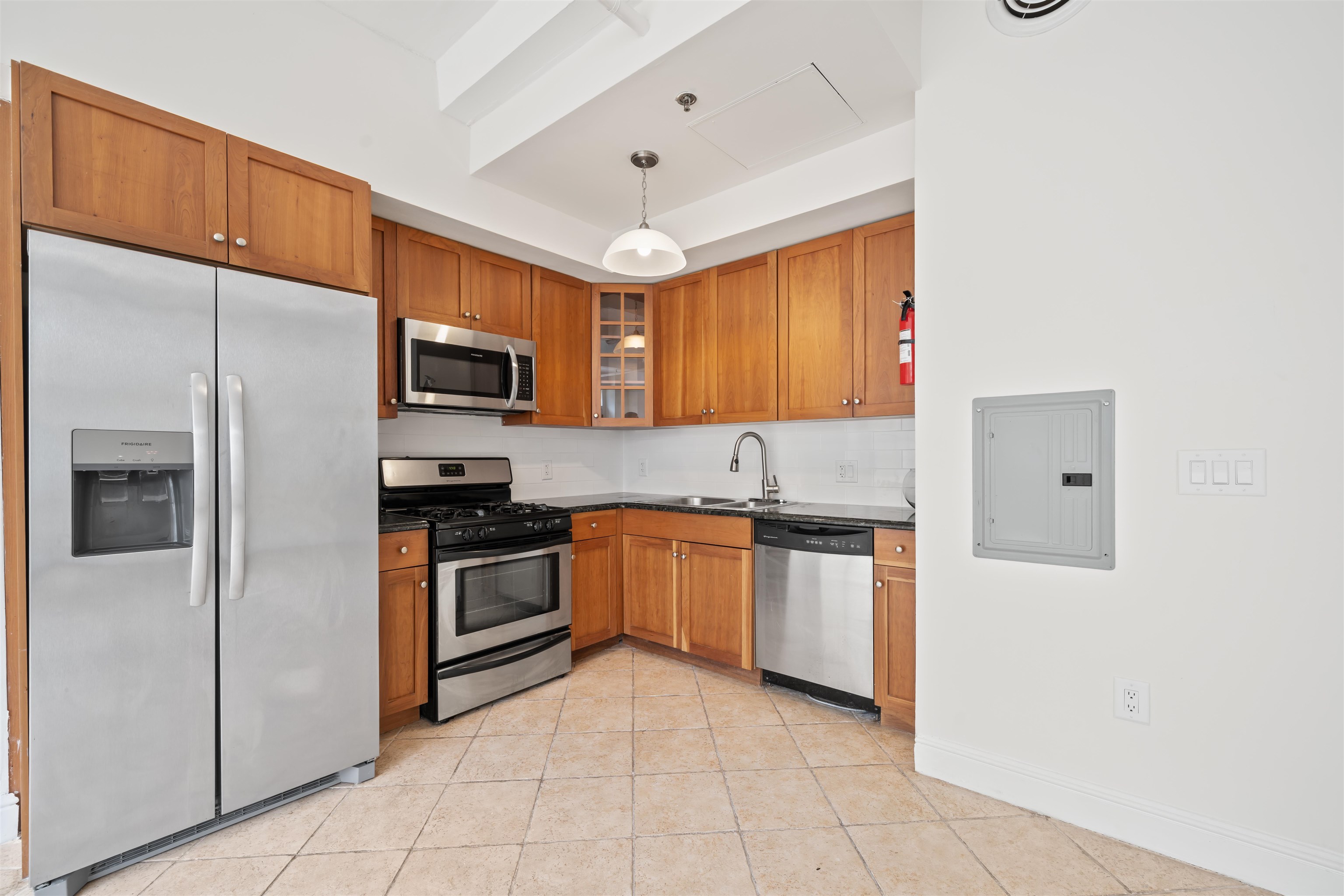 300 Communipaw Ave #11, Jersey City, New Jersey image 5