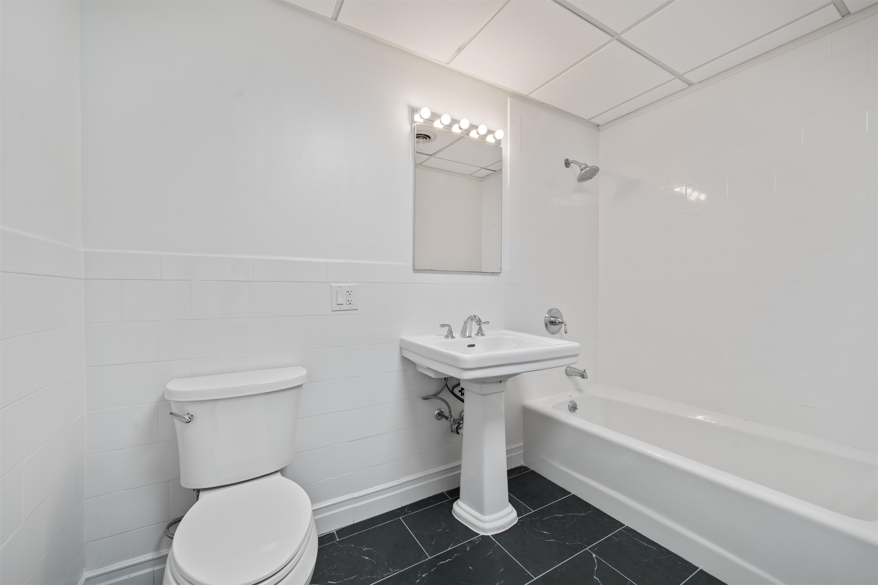 300 Communipaw Ave #11, Jersey City, New Jersey image 14