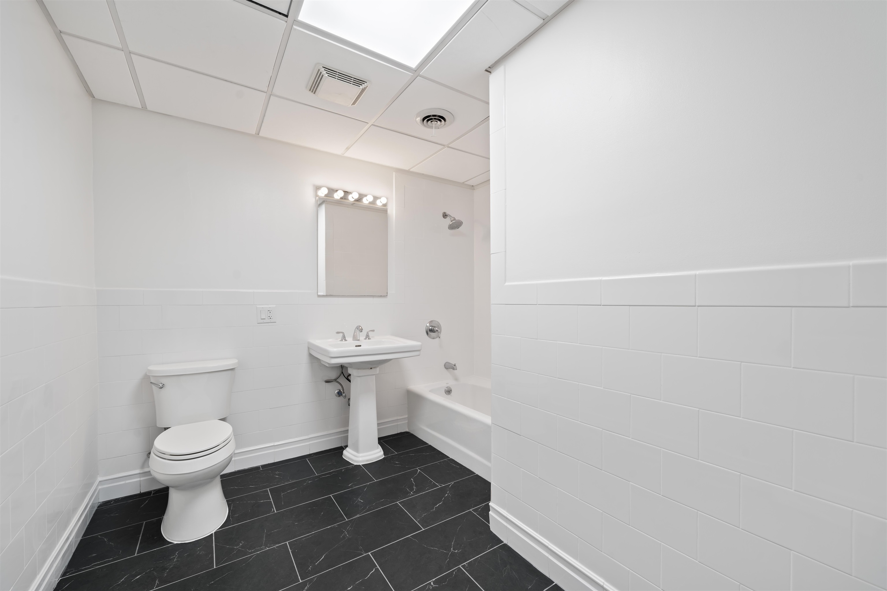 300 Communipaw Ave #11, Jersey City, New Jersey image 13