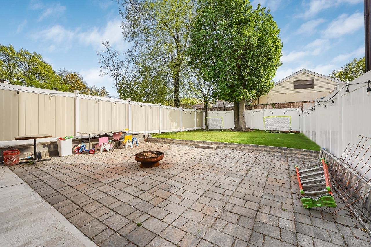 1527 38th St, North Bergen, New Jersey image 17
