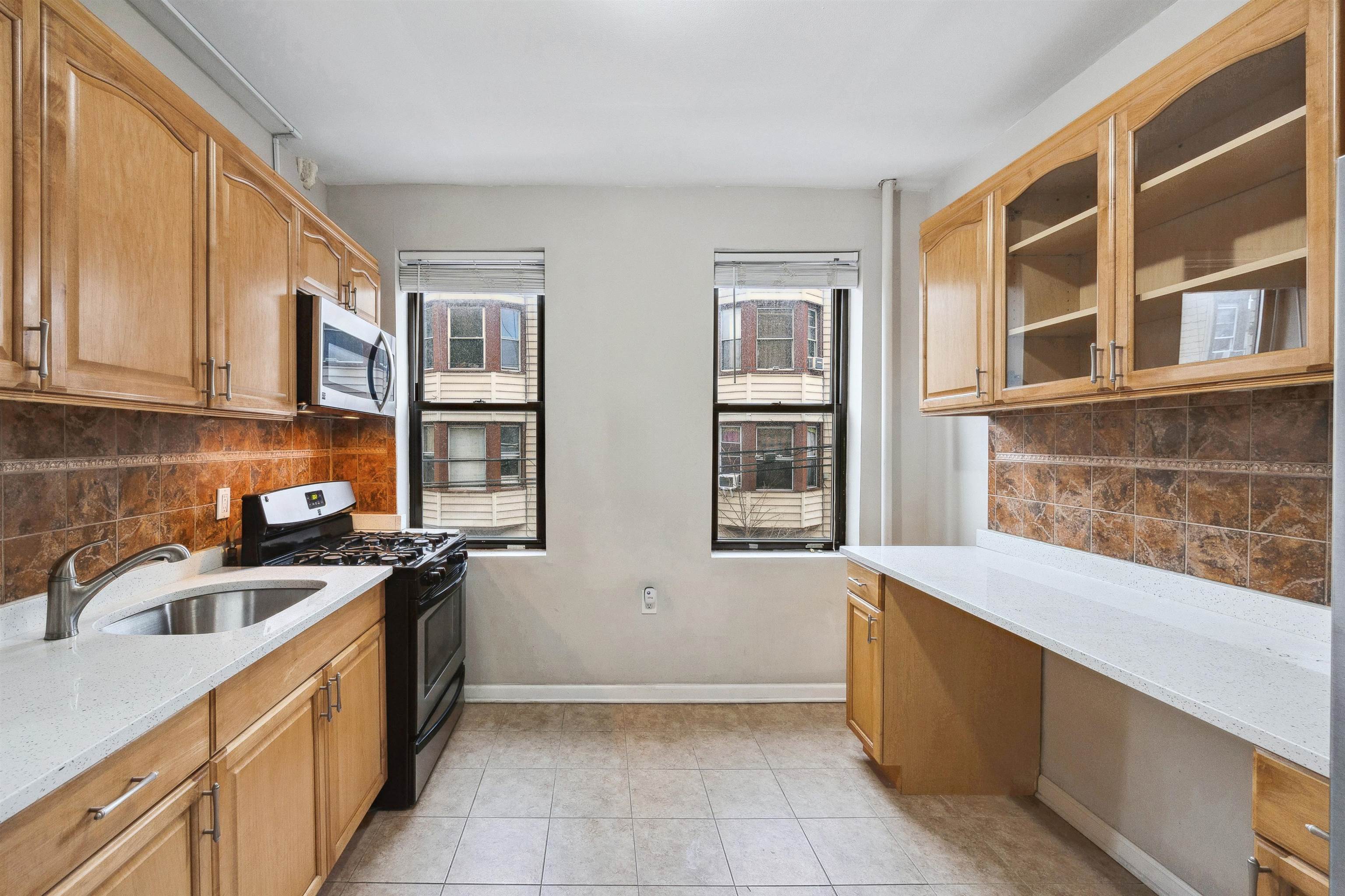 217 44th St #9, Union City, New Jersey image 6