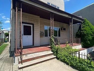 Homes For Rent - 17 East 50th St #2<br/> Hudson County, Bayonne, NJ 07002