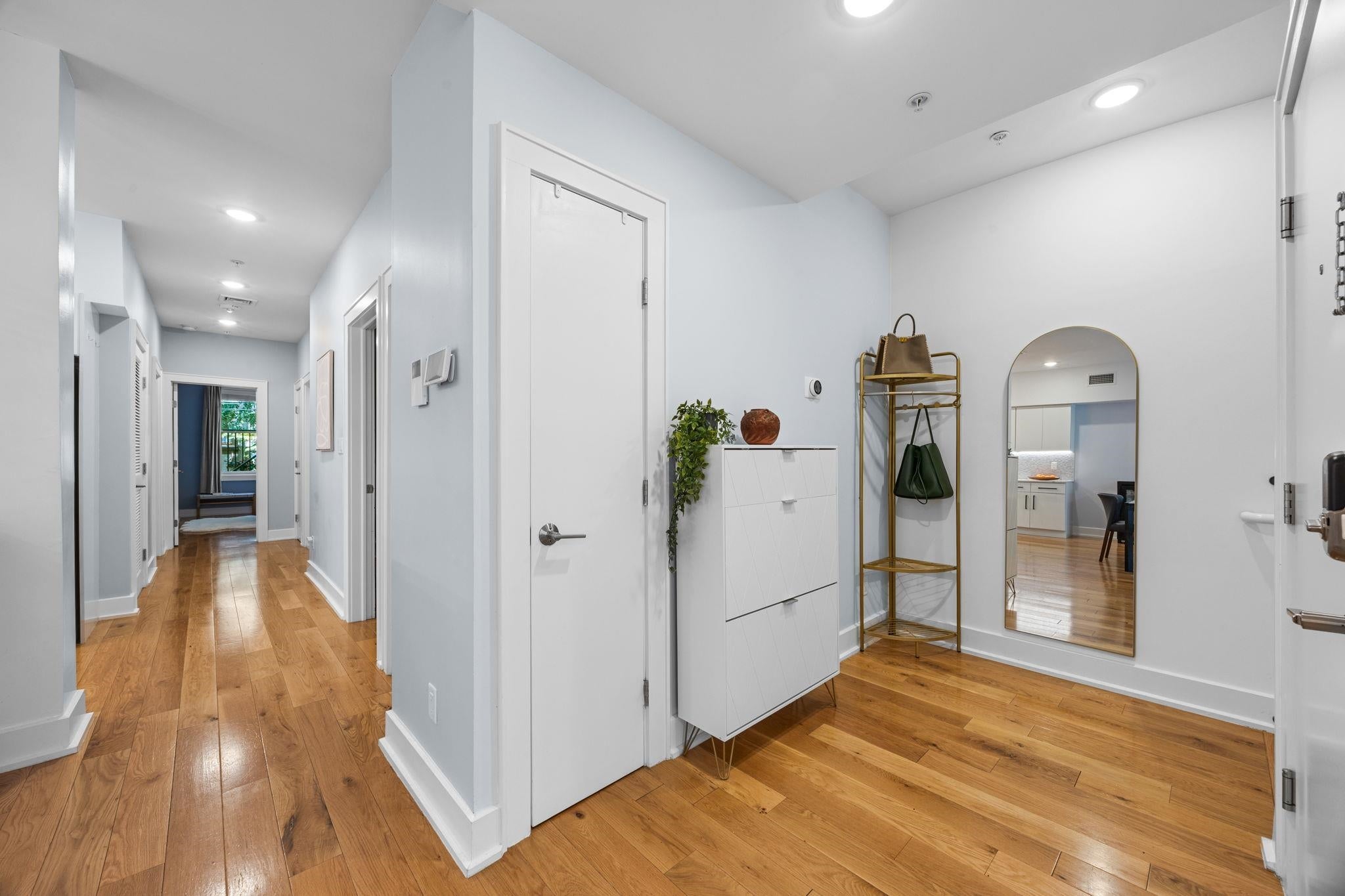 Search Homes 4 208 YORK ST 1