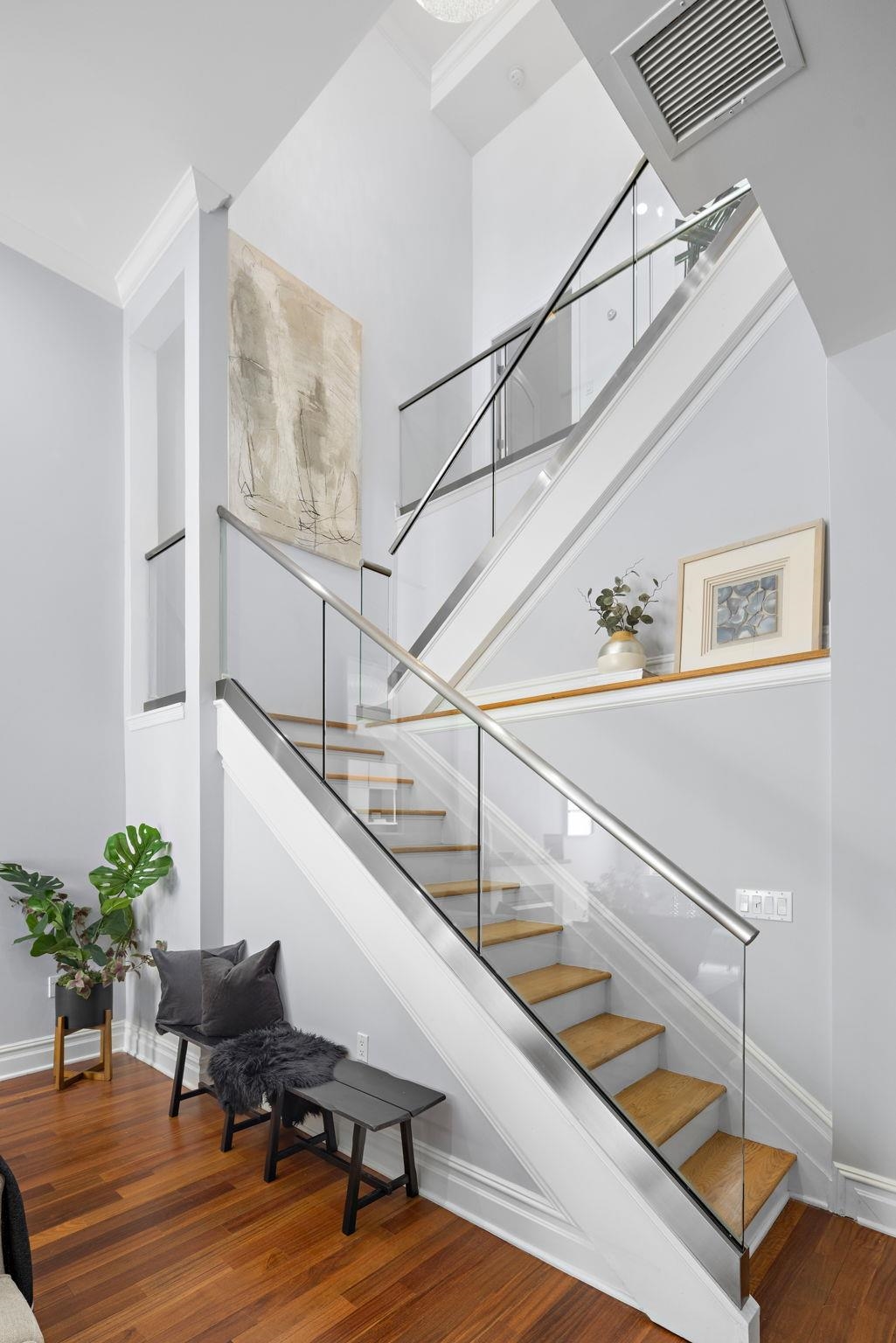 564 Gregory Ave #A6, Weehawken, New Jersey image 2