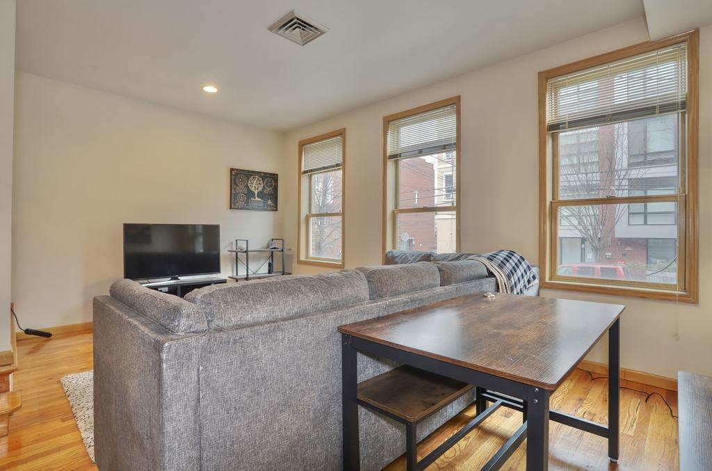 303 Monroe St #1, Hoboken, New Jersey image 3