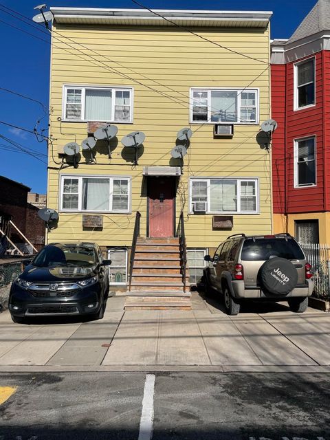 Multifamily For Sale - 416 11th St<br/> Union City, NJ 07087