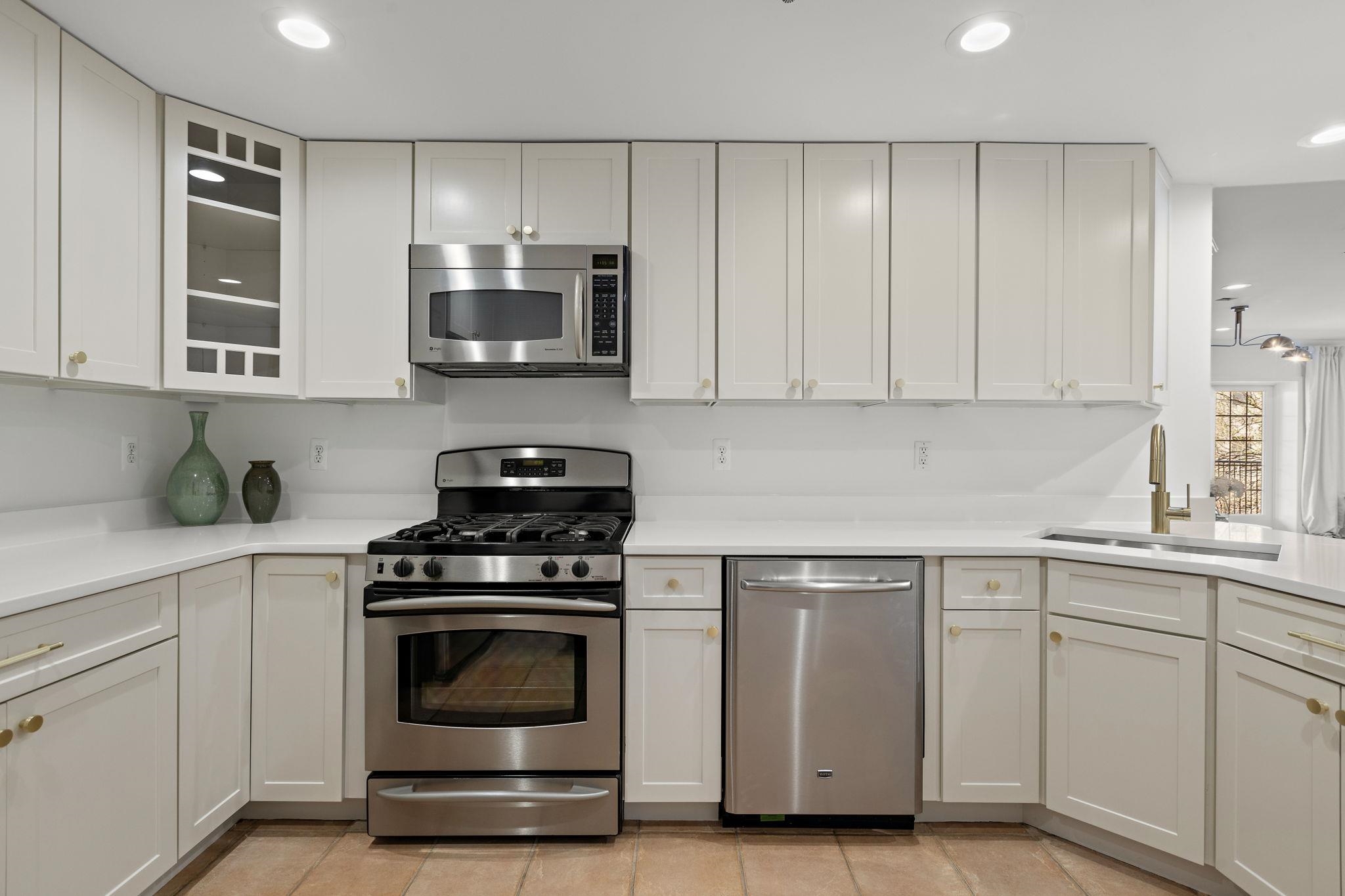 74 Monroe St #7, Hoboken, New Jersey image 9