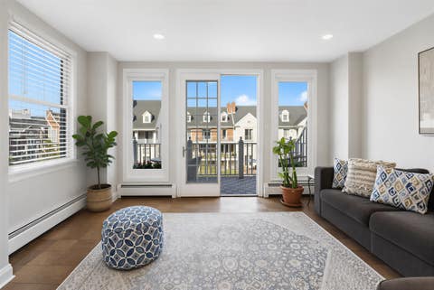 Condo For Sale - 203 Shearwater Ct West #22<br/> Hudson County, Jersey City, NJ 07305