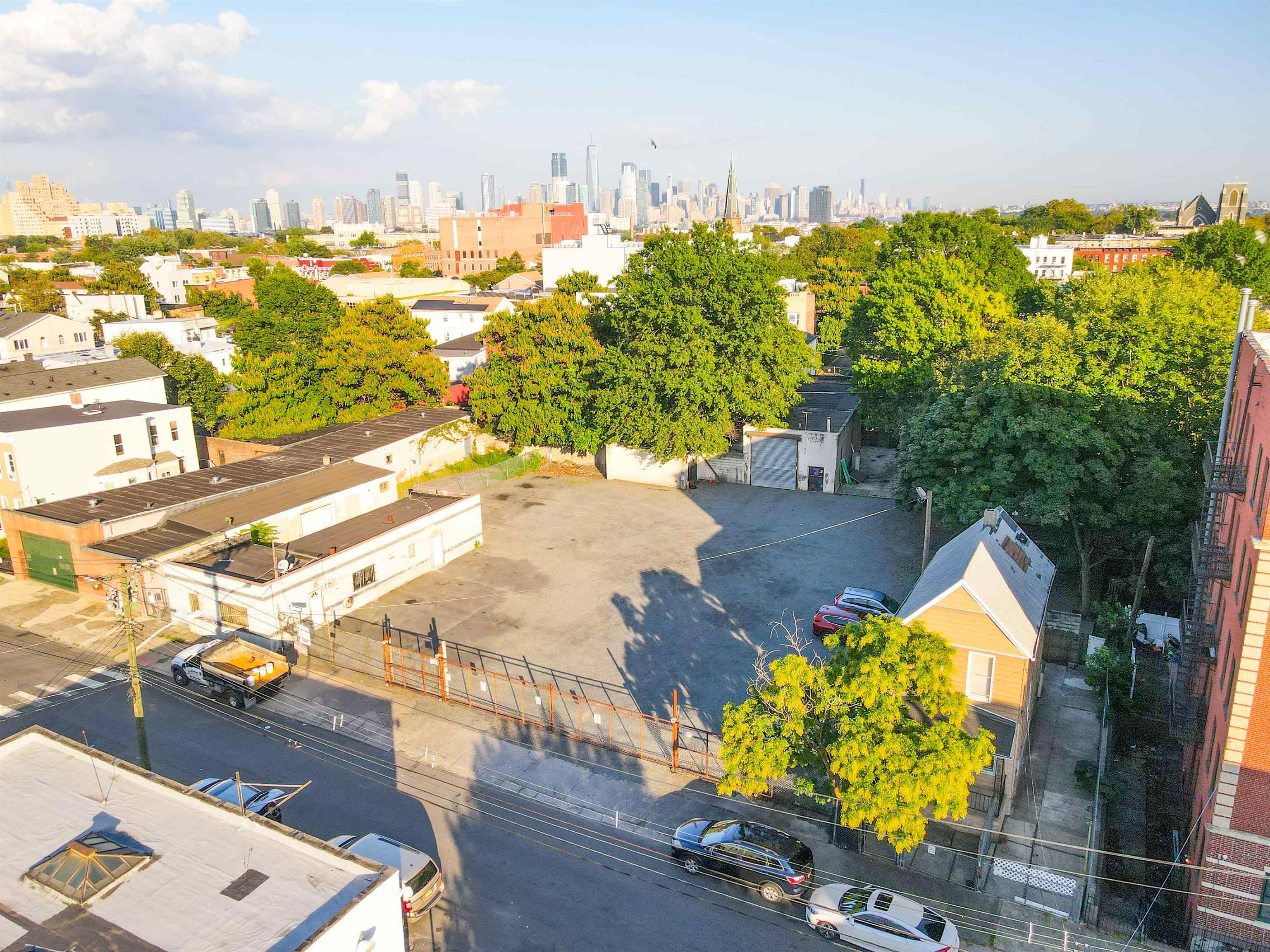72-4 SACKETT ST