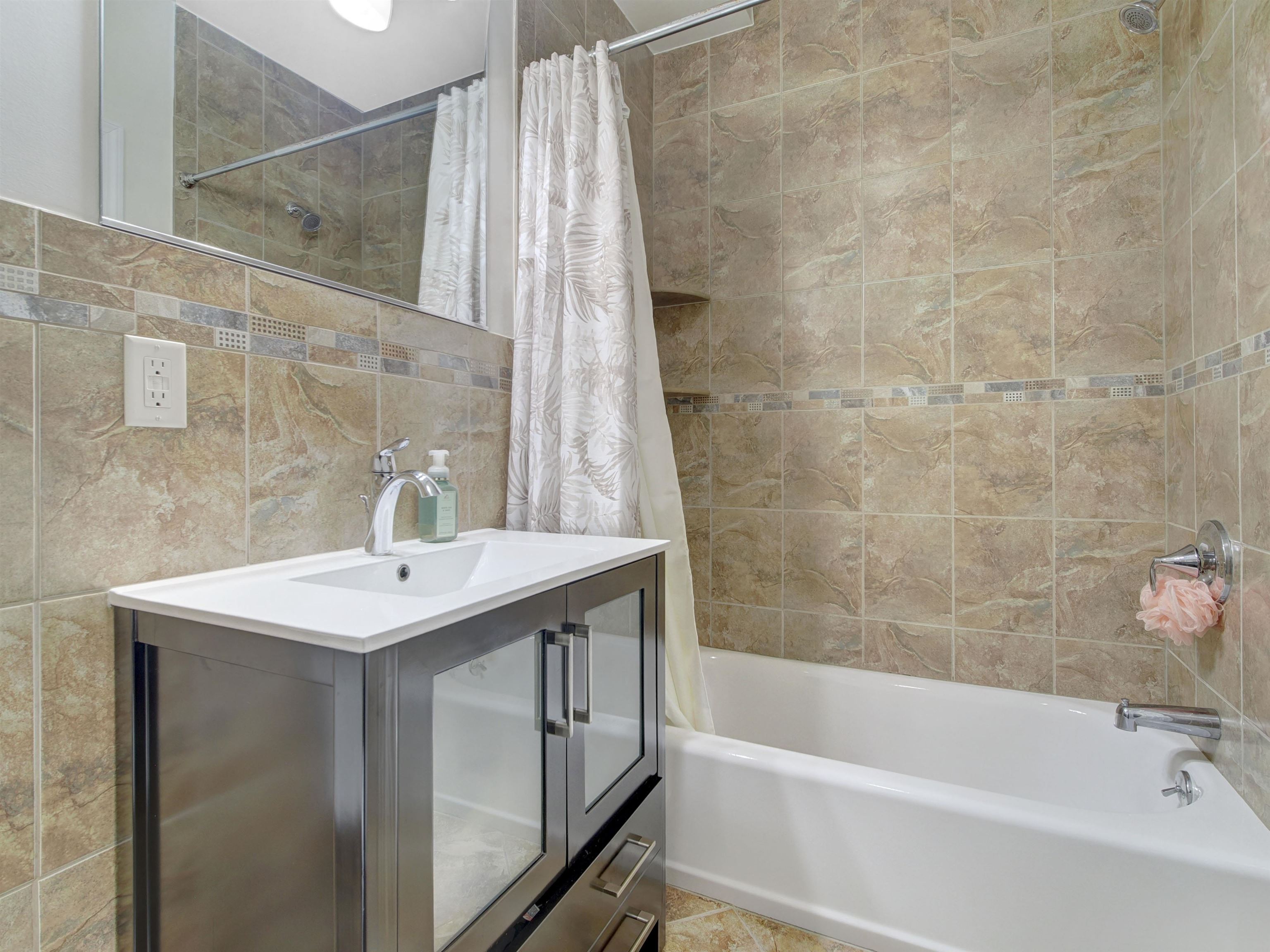517 19th St #2, Union City, New Jersey image 15