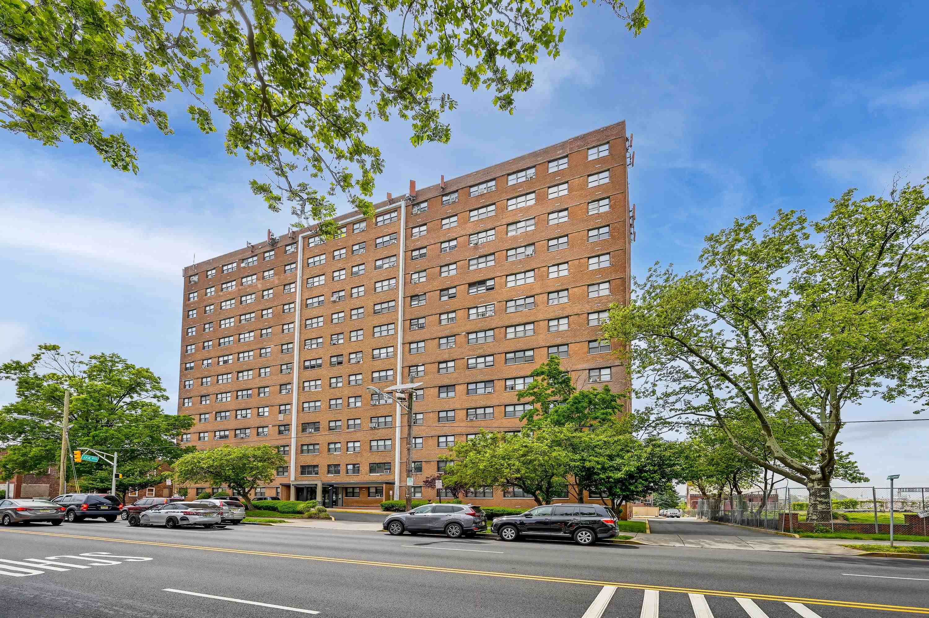 1225 Kennedy Blvd #12I, Bayonne, New Jersey image 29