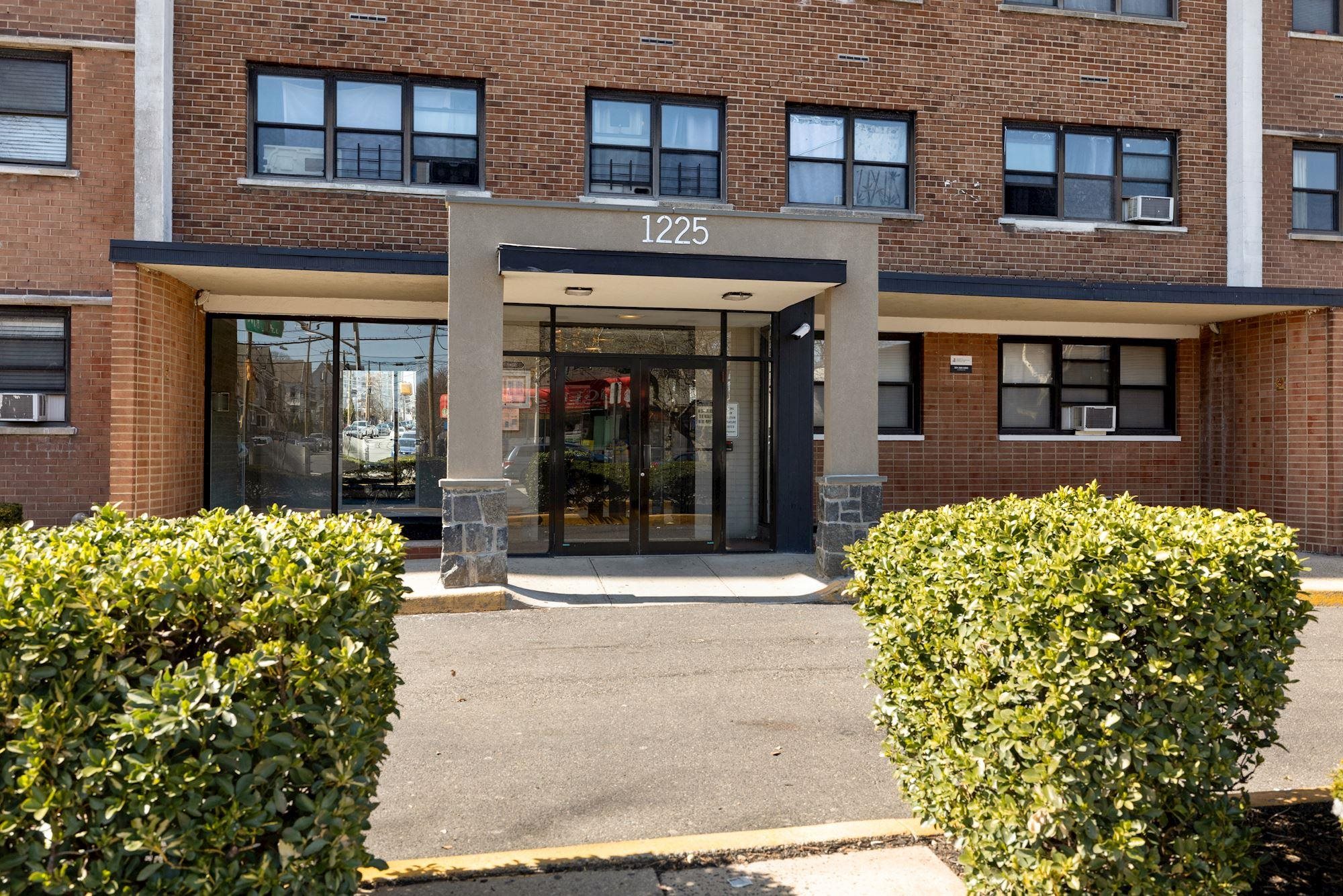 1225 Kennedy Blvd #12I, Bayonne, New Jersey image 28