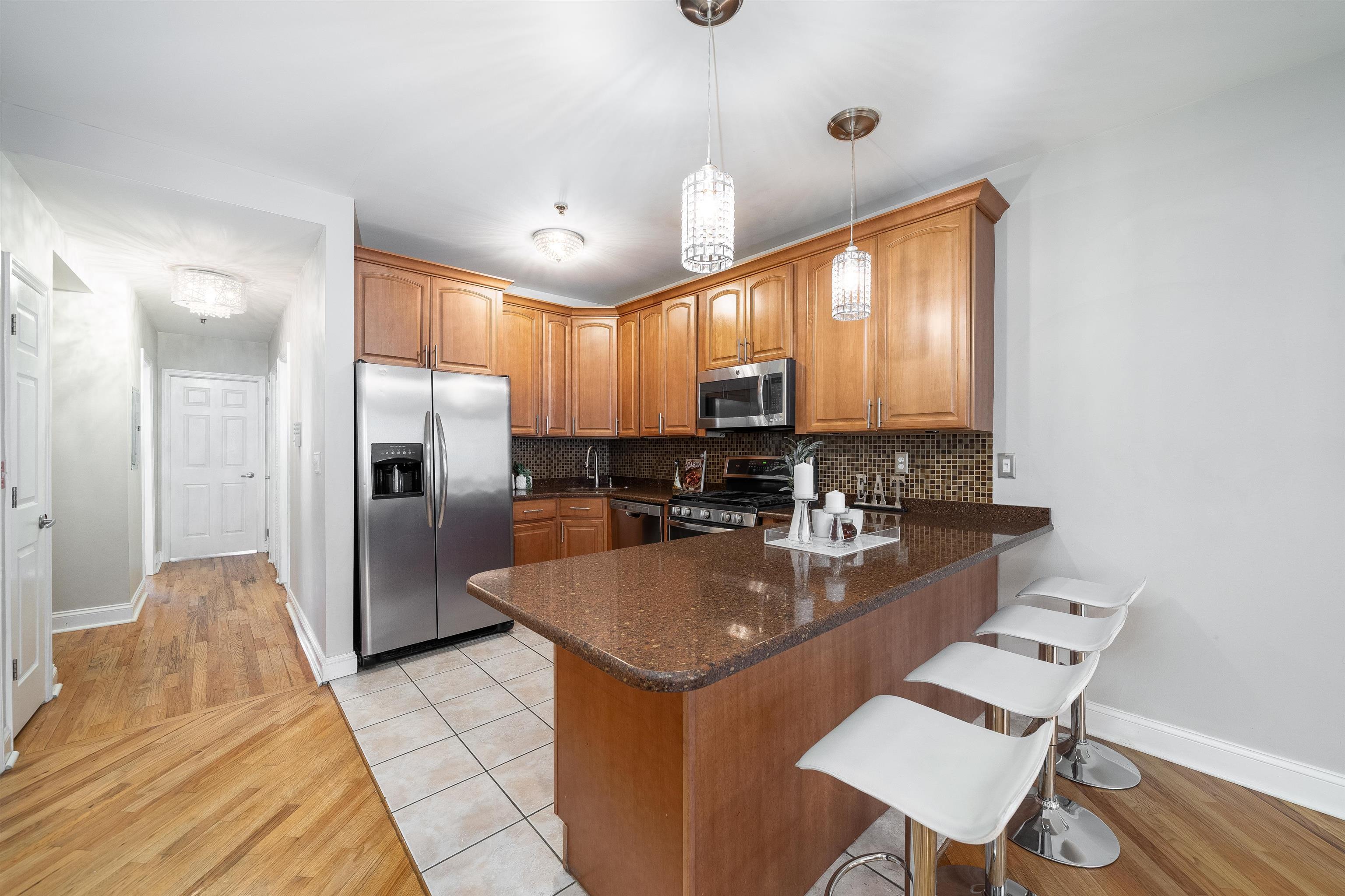 321 Monroe St #3, Hoboken, New Jersey image 6