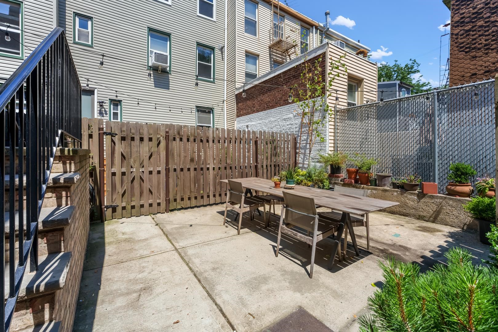 402 1st St, Jersey City, New Jersey image 28