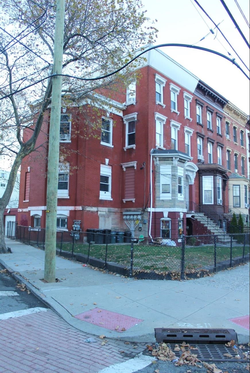41 CRESCENT AVE
