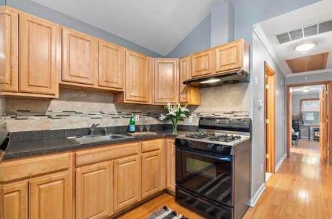 Homes For Rent - 12 West 30th St #2<br/> Bayonne, NJ 07002