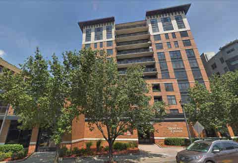 Condo For Rent - 610 Newark St #5H<br/> Hoboken, NJ 07030