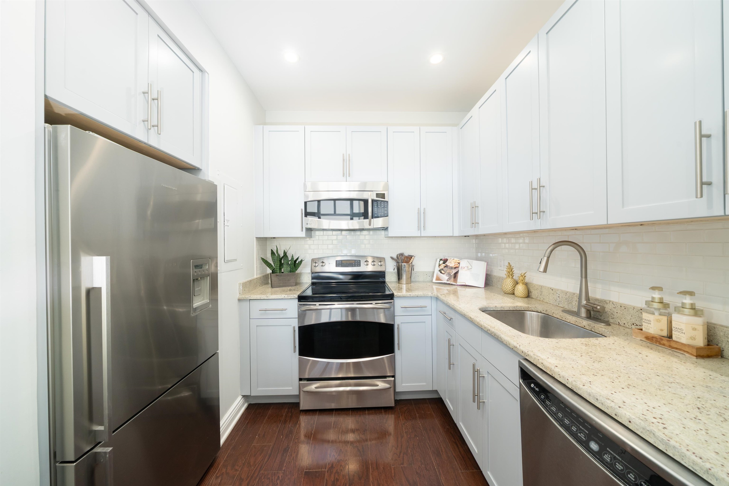 1500 Hudson St #7U, Hoboken, New Jersey image 10