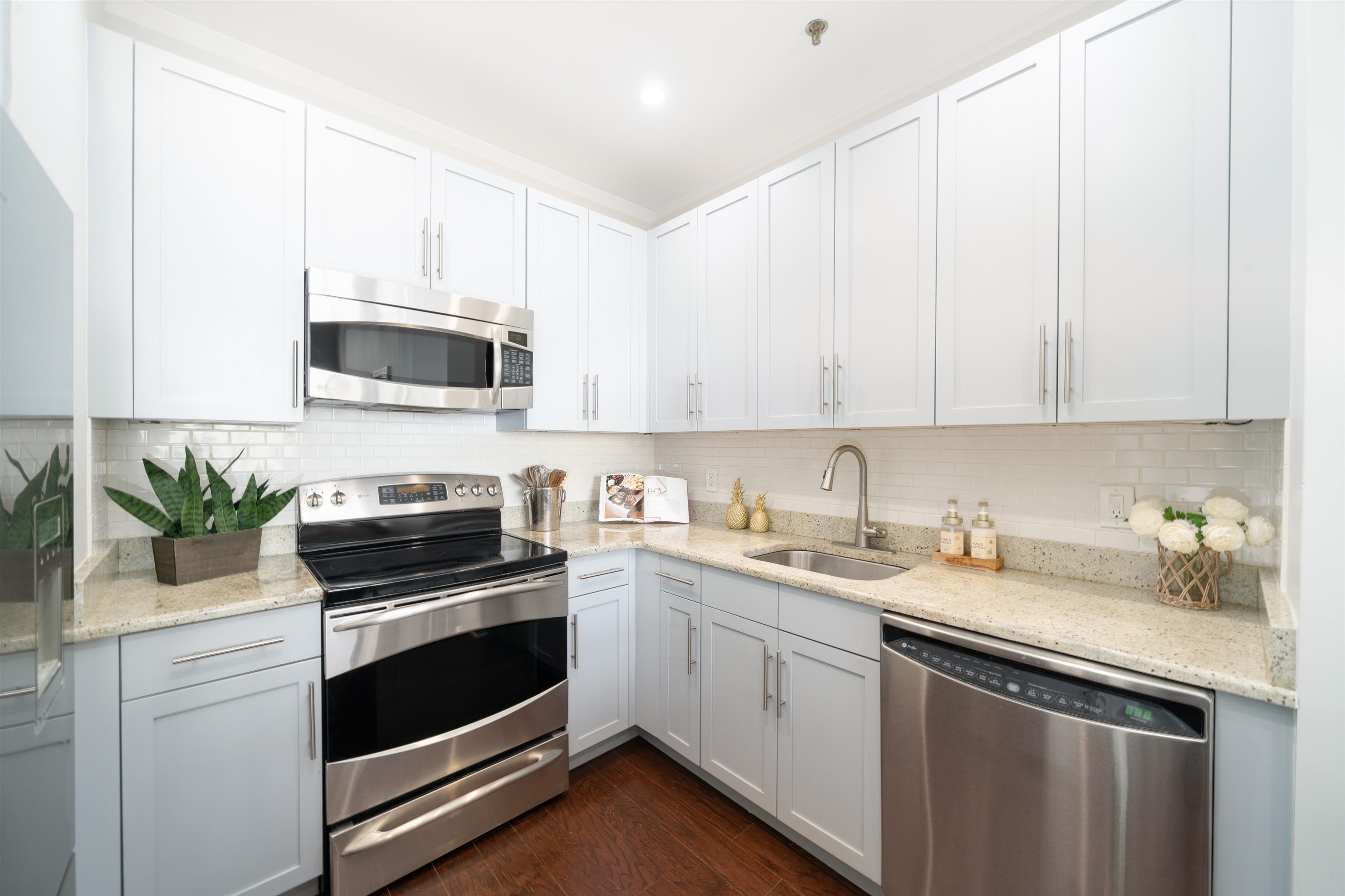 1500 Hudson St #7U, Hoboken, New Jersey image 9