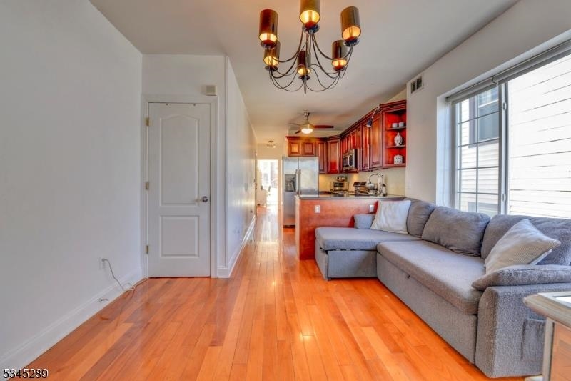 100 Leonard St #1L, Jersey City, New Jersey image 3