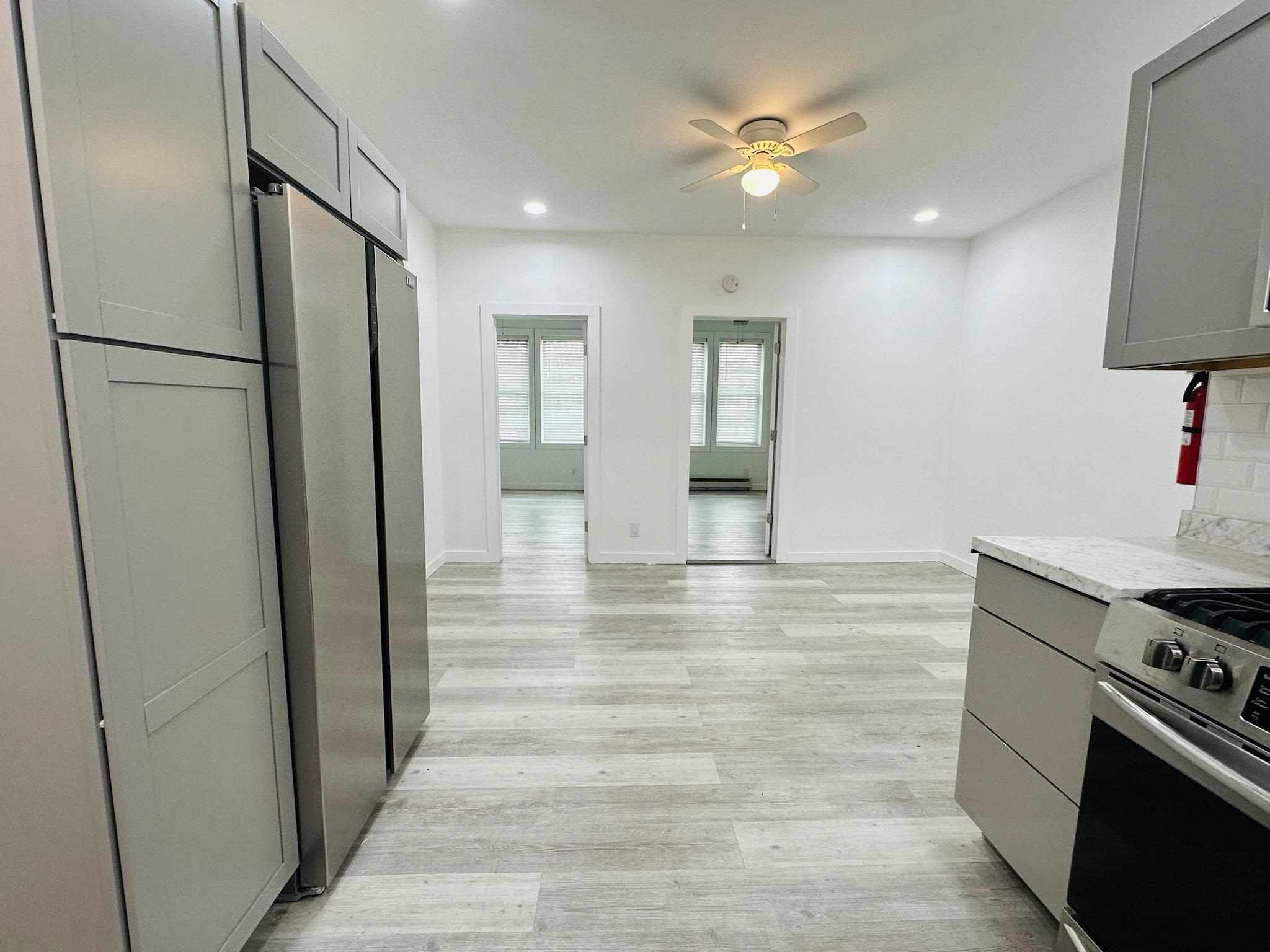213 MALLORY AVE 1 - Photo 3