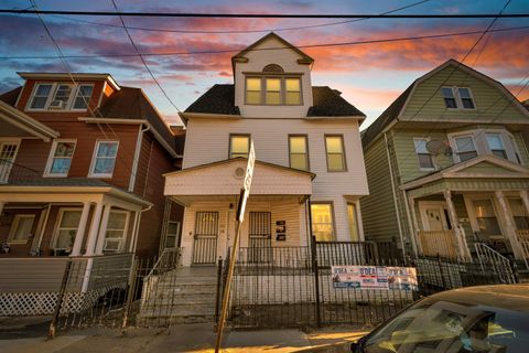 Multifamily For Sale - 302 Arlington Ave<br/> Hudson County, Jersey City, NJ 07304