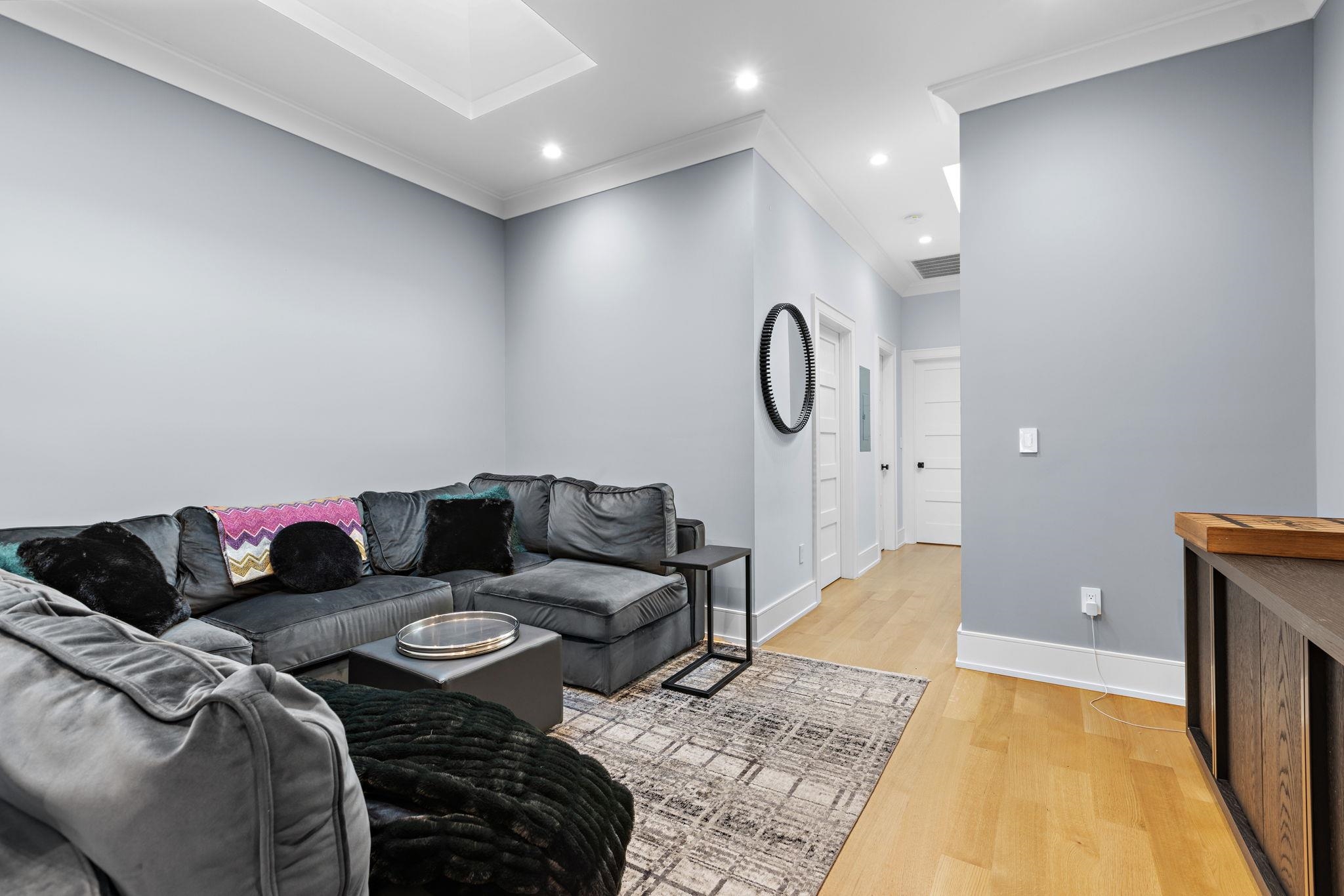 1237 Garden St, Hoboken, New Jersey image 30