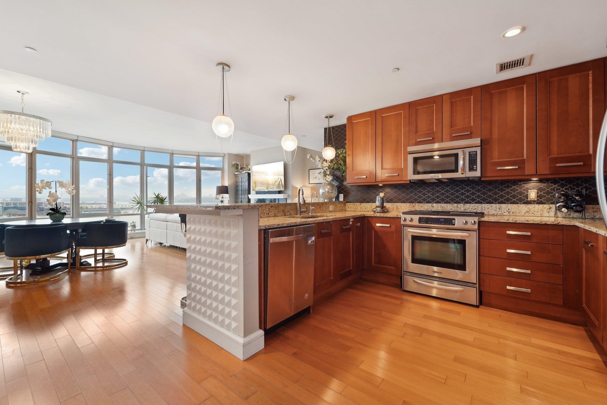 8100 River Rd #1103, North Bergen, New Jersey image 5
