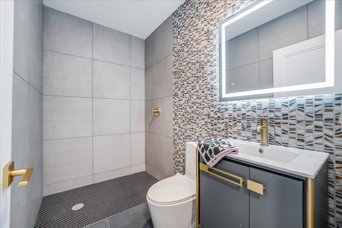 93 Laidlaw Ave #1, Jersey City, New Jersey image 19
