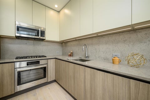 Condo For Sale - 155 Bay St #3102<br/> Jersey City, NJ 07302