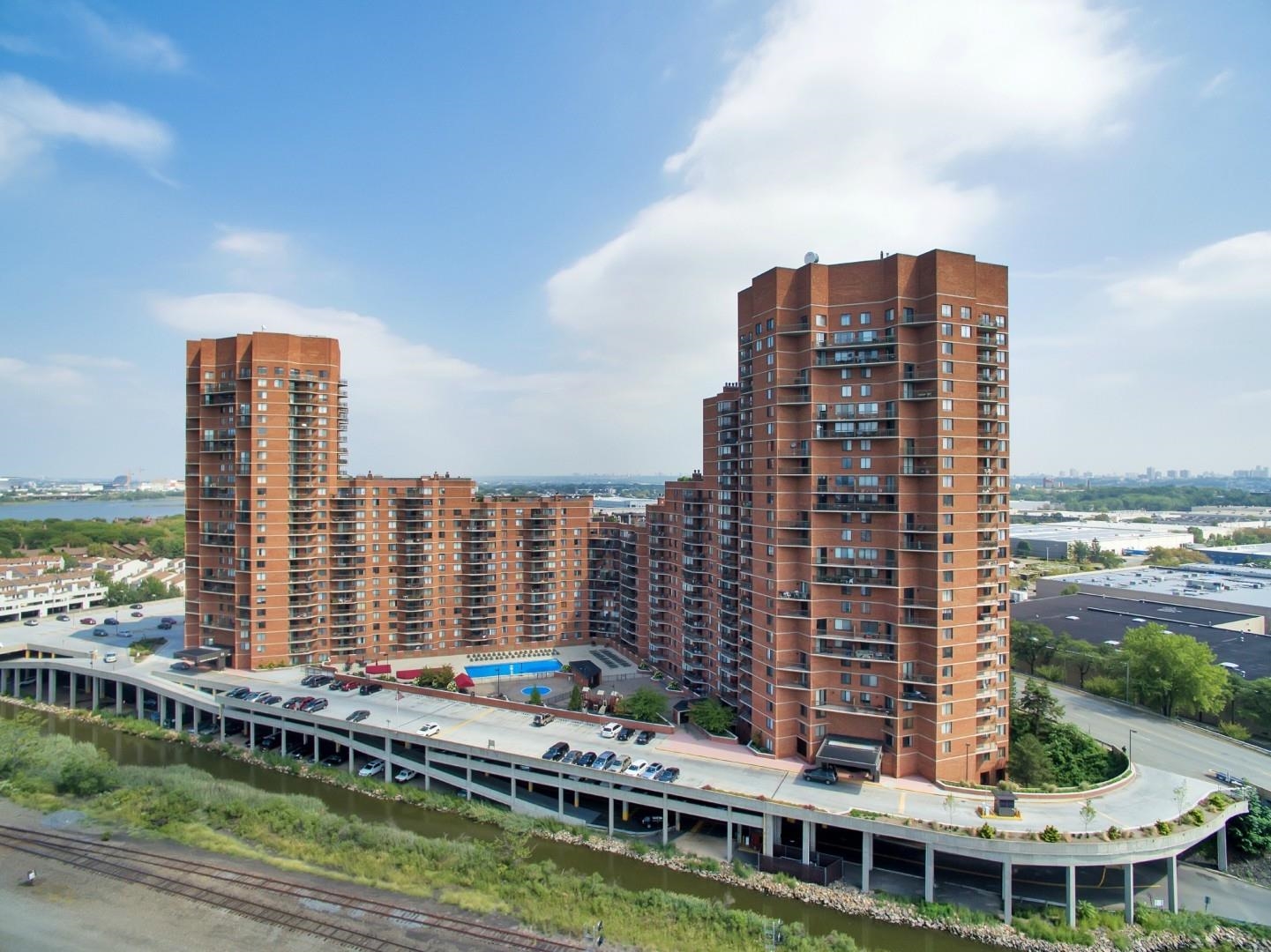 921 Harmon Cove Tower, Secaucus, New Jersey image 1