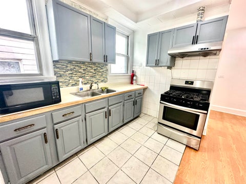 Multifamily For Rent - 150 Carlton Ave #2<br/> Jersey City, NJ 07307
