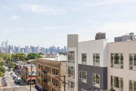 Homes For Rent - 318 54th St #4K<br/> West New York, NJ 07093