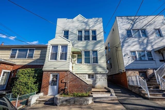 254 TERRACE AVE