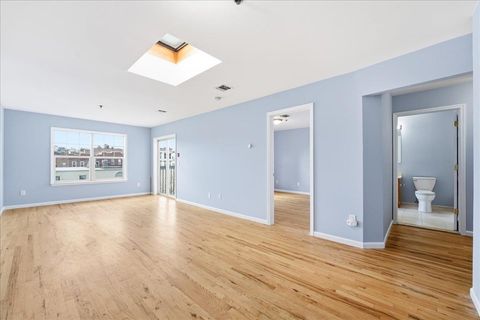 Condo For Sale - 220 Jefferson St #4B<br/> Hoboken, NJ 07030