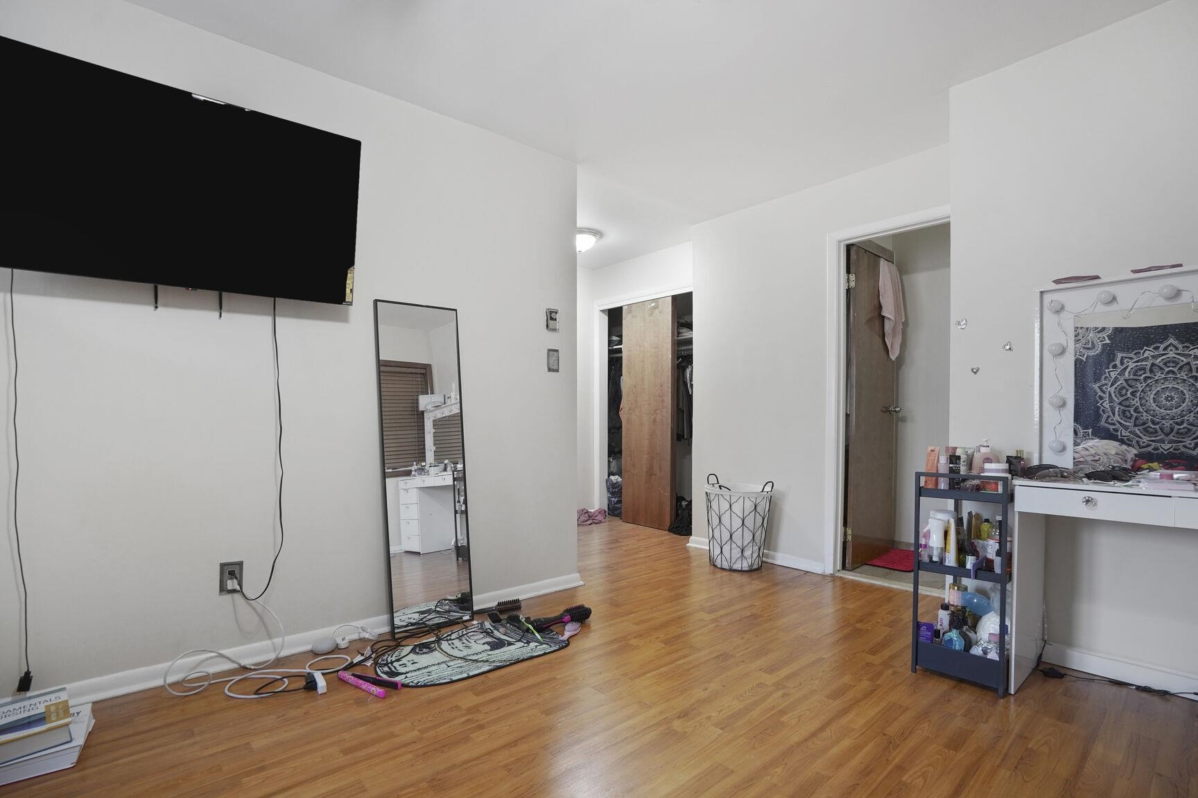 647 Kennedy Blvd #107, Bayonne, New Jersey image 12