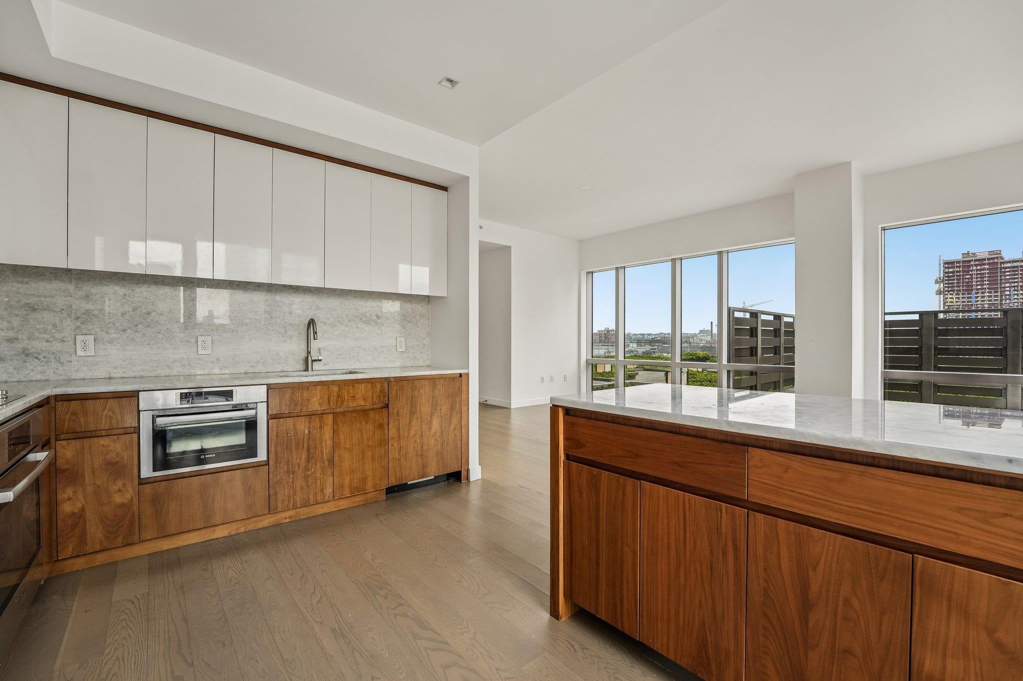 Search Homes 3 75 PARK LANE SOUTH 605