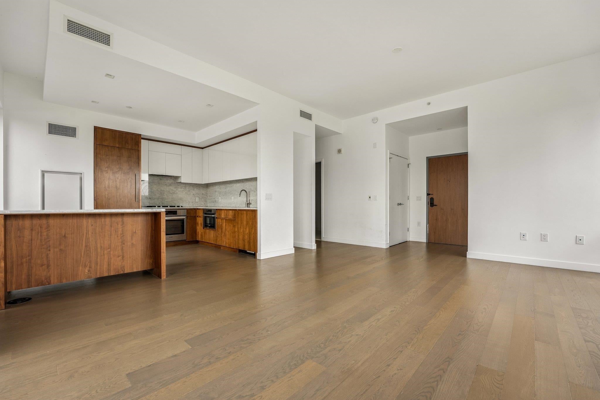 Search Homes 1 75 PARK LANE SOUTH 605