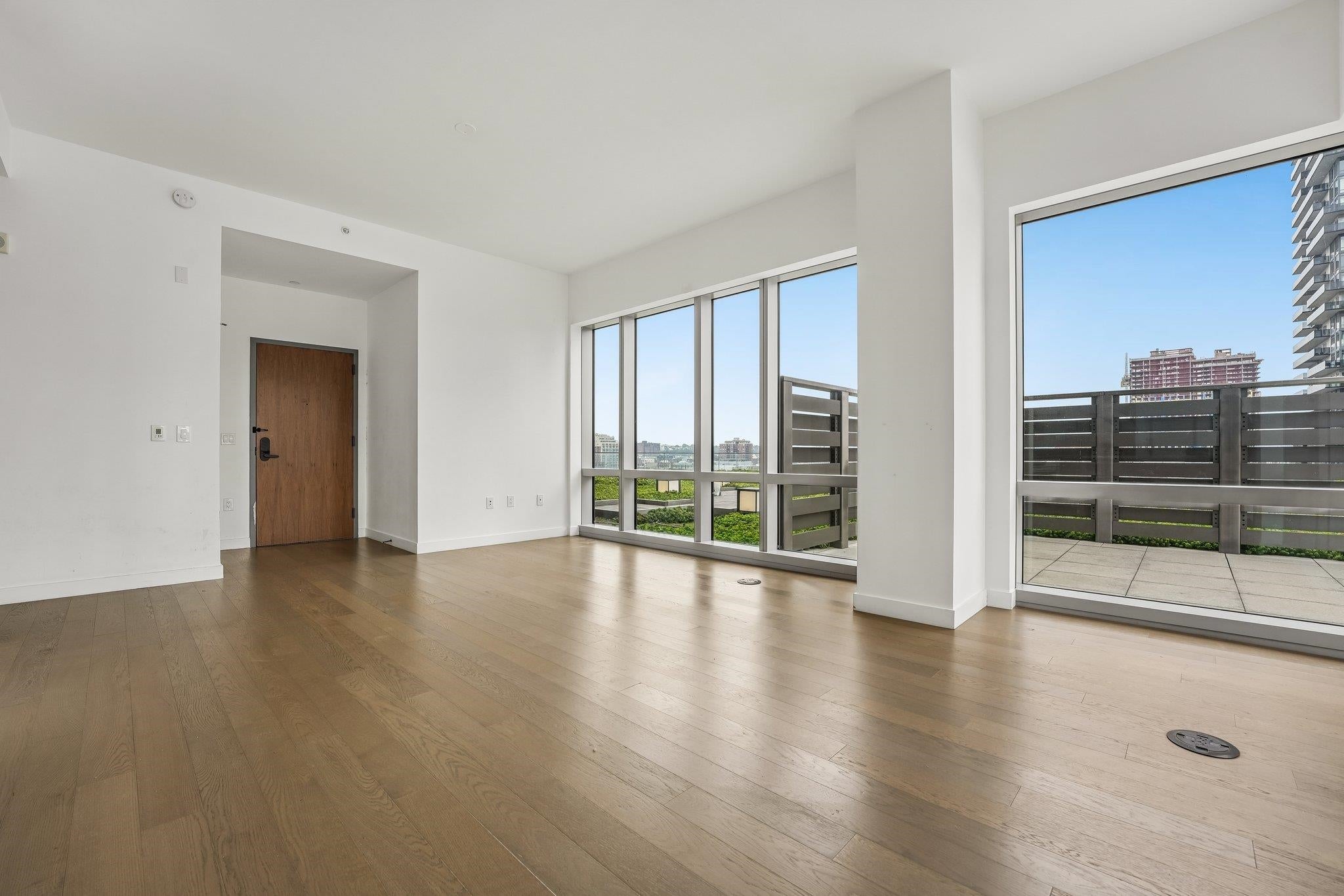 Search Homes 2 75 PARK LANE SOUTH 605