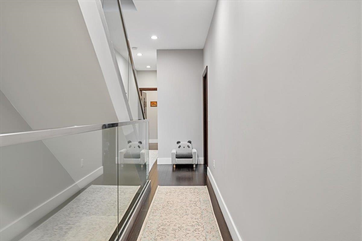 760 Undercliff Ave, Edgewater, New Jersey image 27
